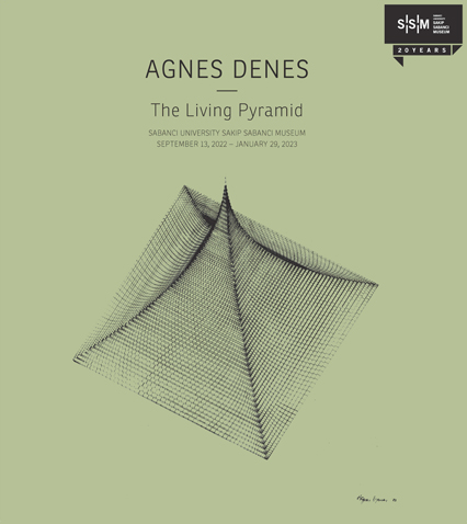 Agnes Denes / Living Pyramid