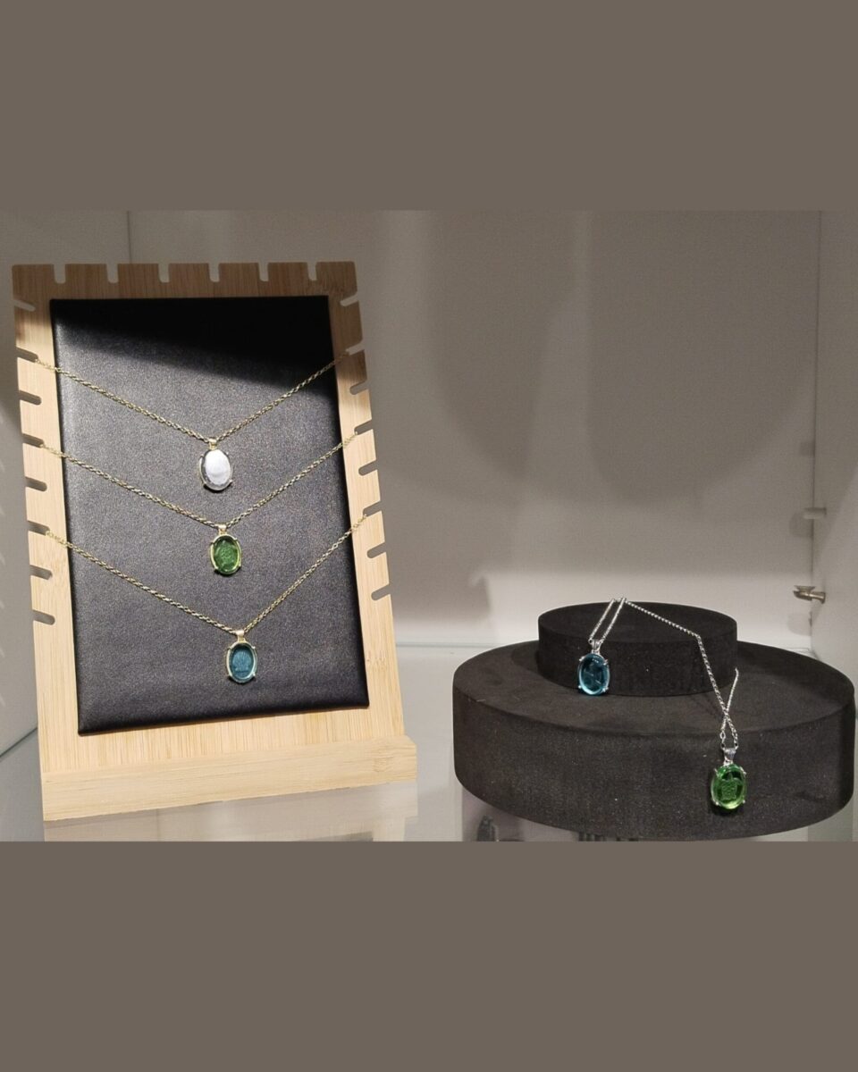 Emma Intaglio Quartz kolye