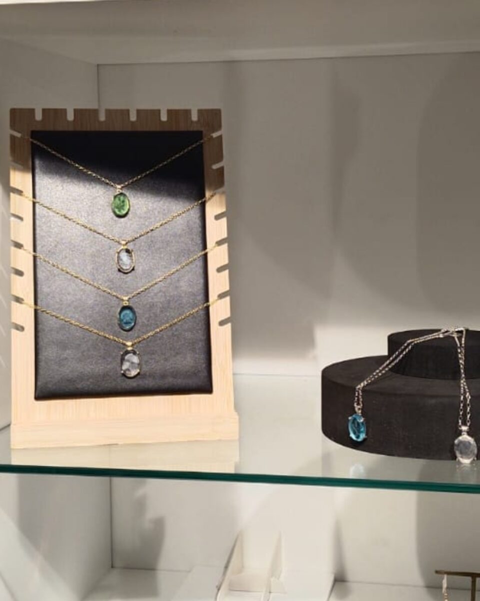 Emma Intaglio Quartz kolye